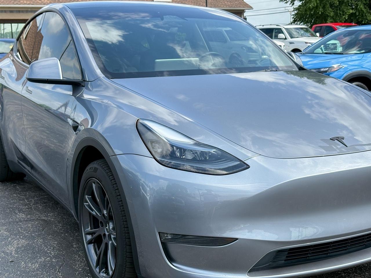 Tesla Model Y Long Range AWD 2024