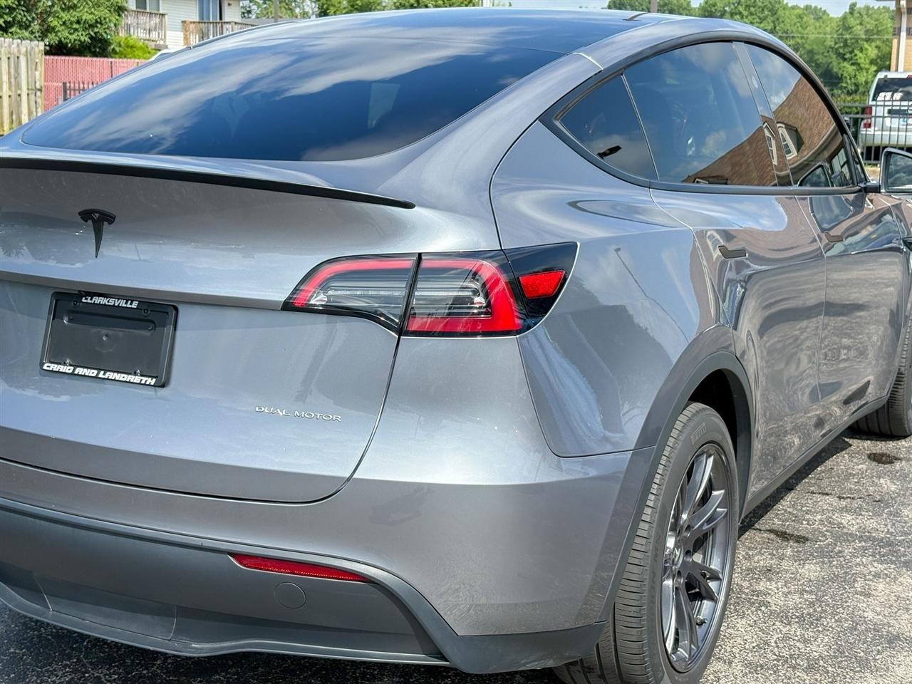 Tesla Model Y Long Range AWD 2024