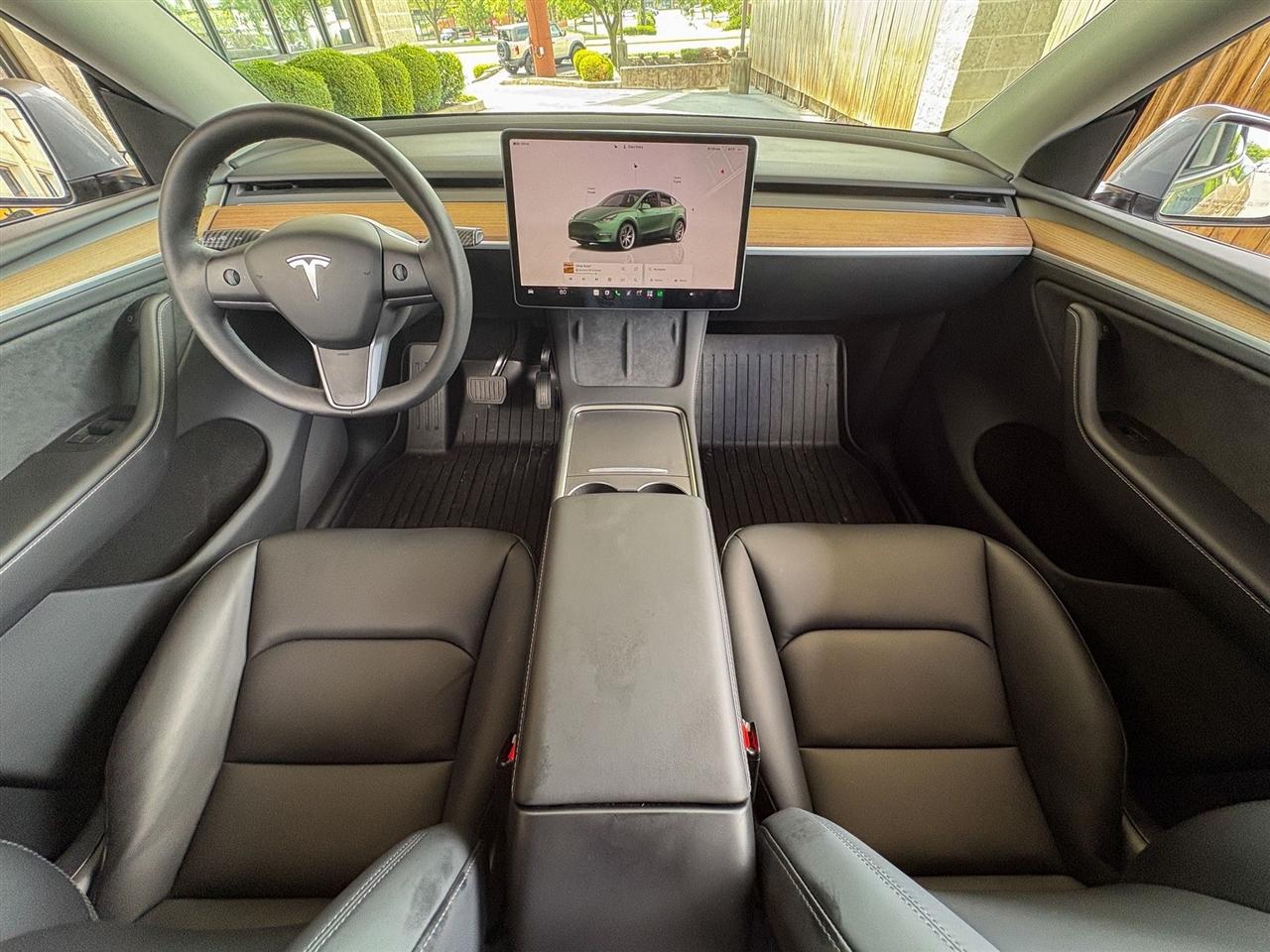 Tesla Model Y Long Range AWD 2024