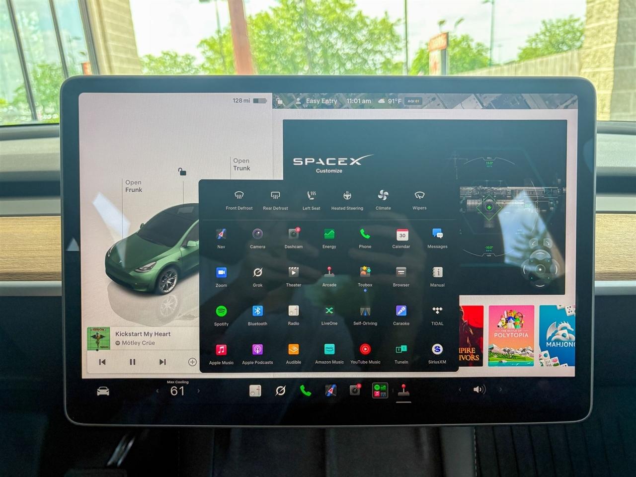 Tesla Model Y Long Range AWD 2024