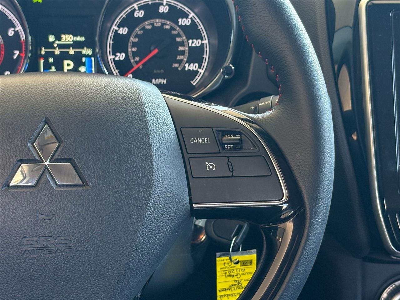 Mitsubishi Outlander Sport  2024
