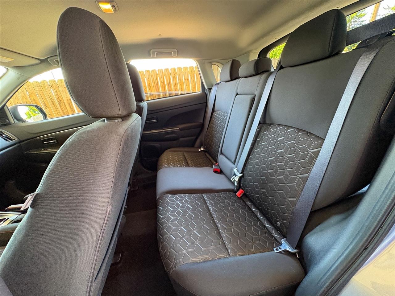 Mitsubishi Outlander Sport  2024