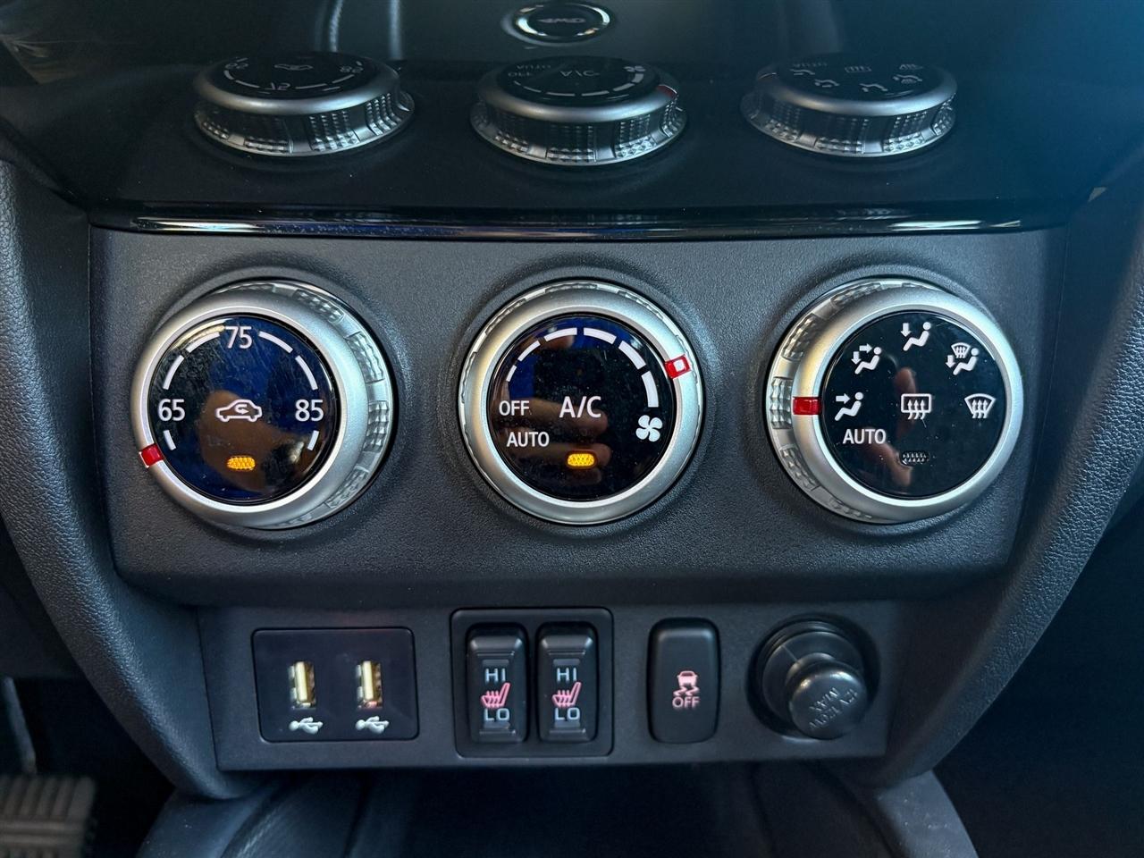 Mitsubishi Outlander Sport  2024