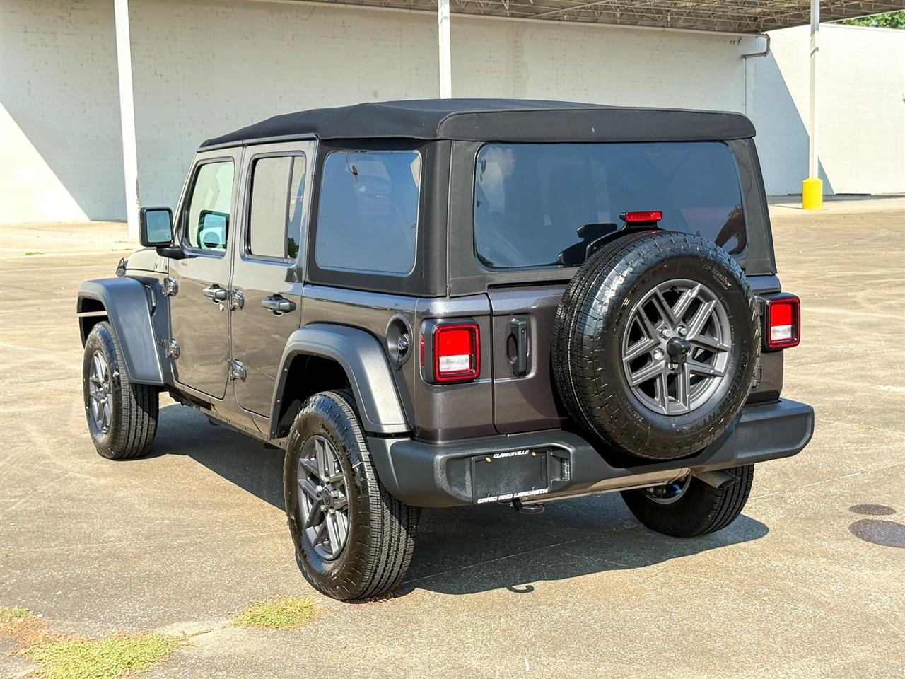 Jeep Wrangler Unlimited Sport S 4x4 2024