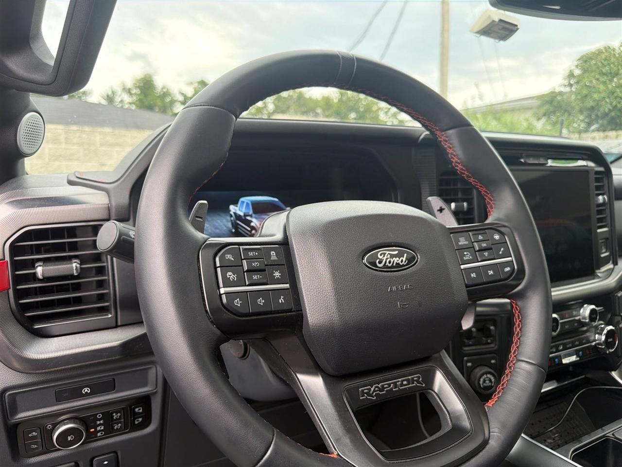 Ford F-150 Raptor SuperCrew 4WD 2025