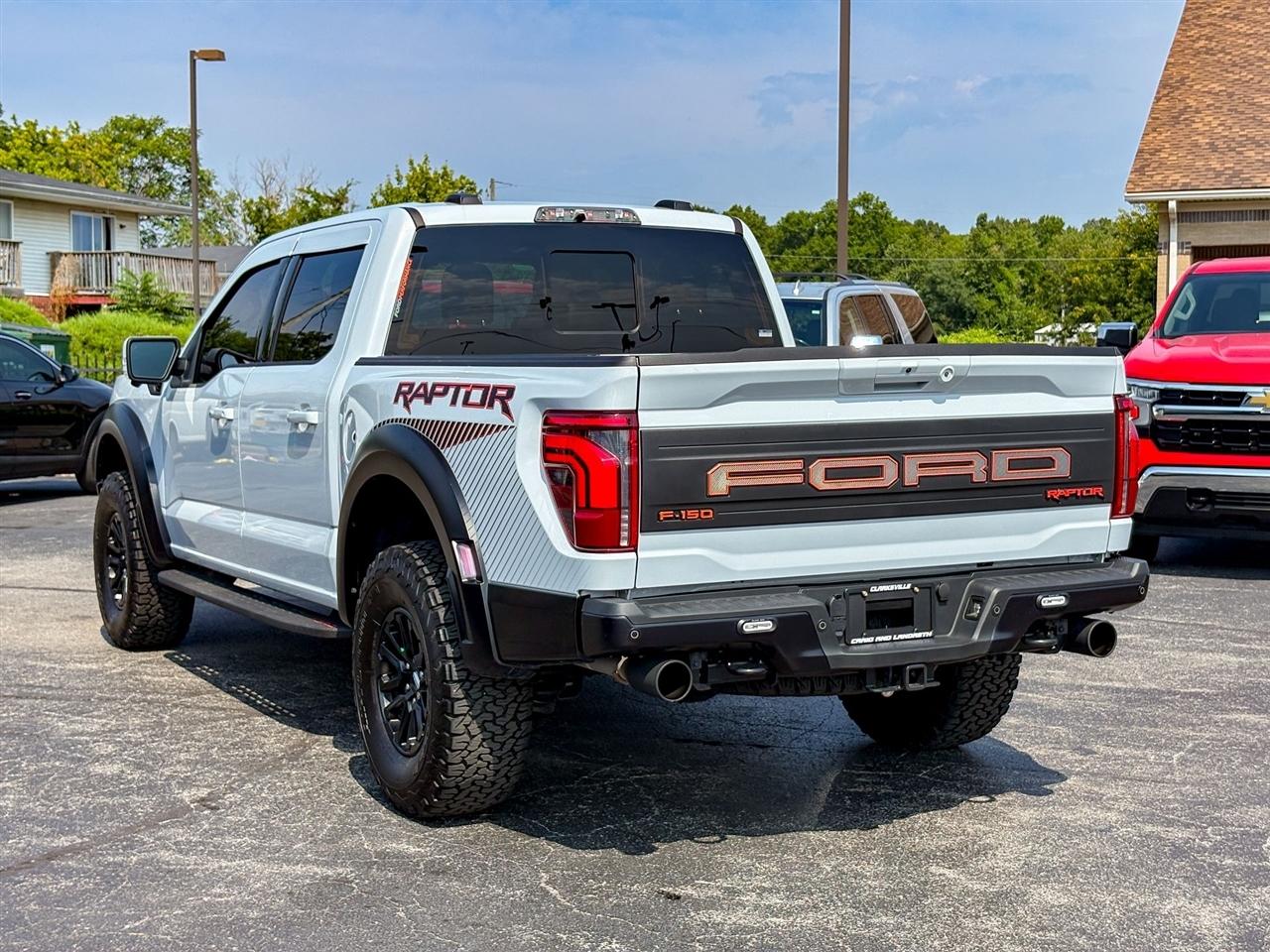 Ford F-150 Raptor SuperCrew 4WD 2025