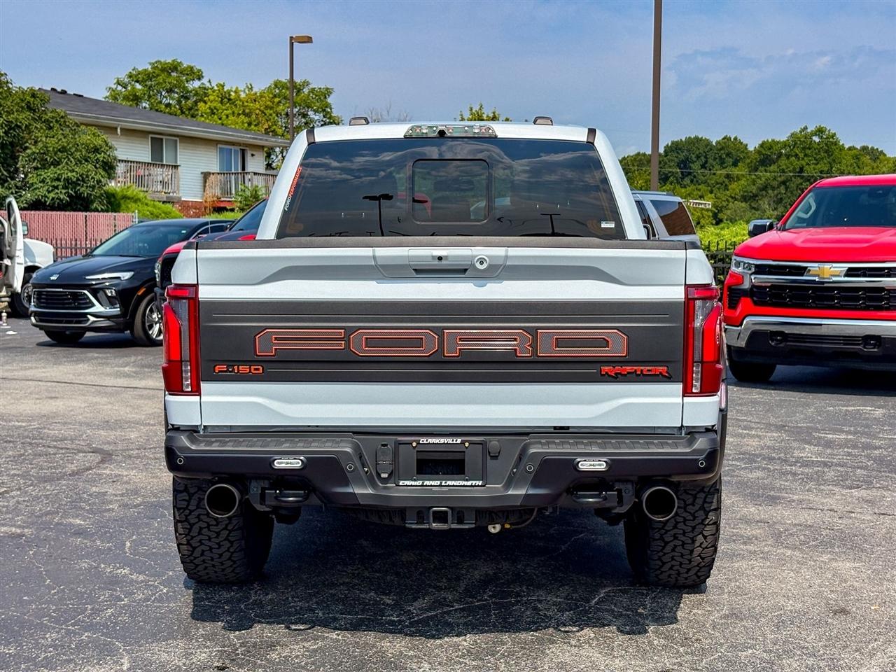 Ford F-150 Raptor SuperCrew 4WD 2025