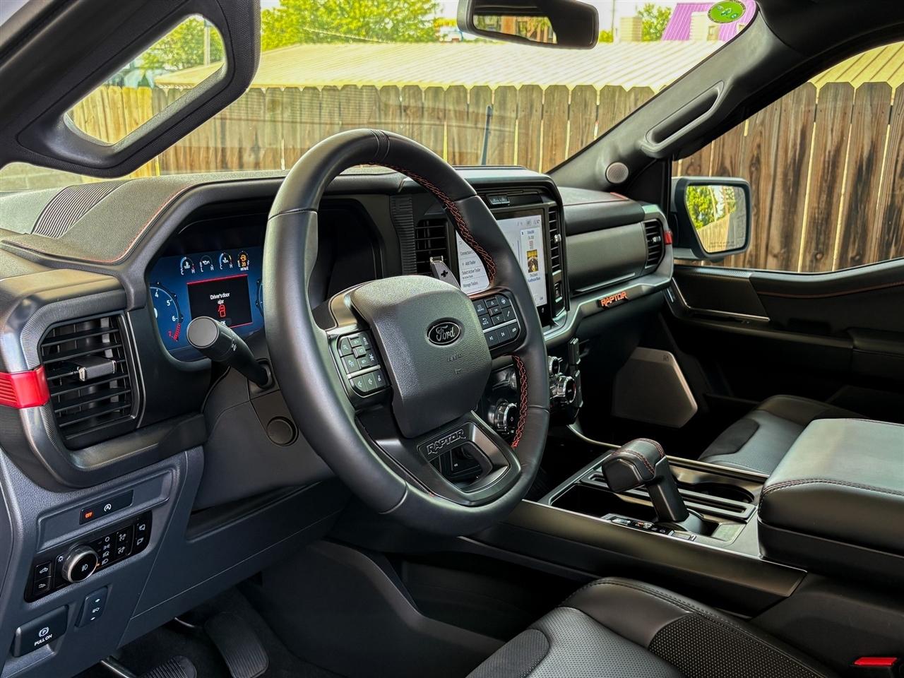 Ford F-150 Raptor SuperCrew 4WD 2025