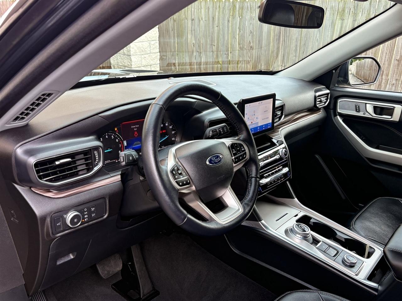 Ford Explorer  2022