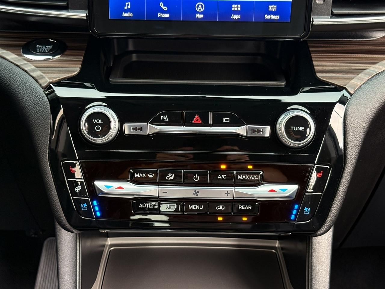 Ford Explorer  2022