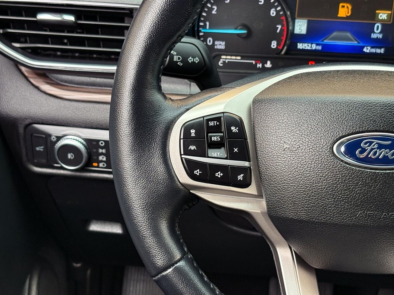 Ford Explorer  2022