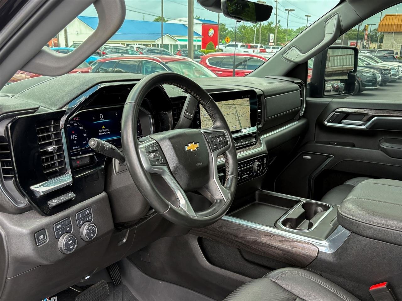 Chevrolet Silverado 3500HD LTZ Crew Cab DRW 4WD 2025
