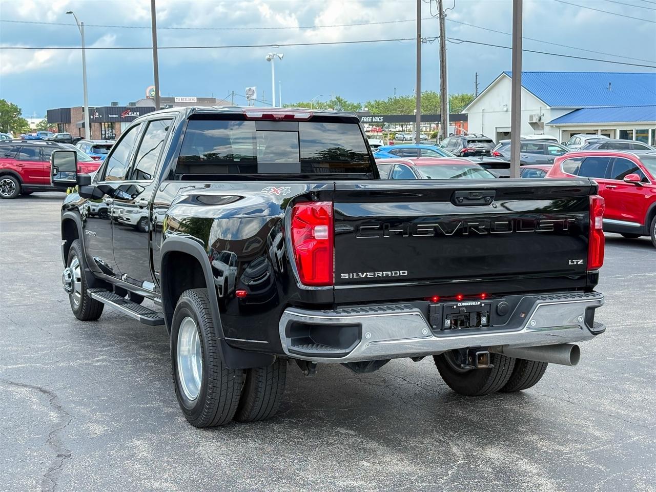 Chevrolet Silverado 3500HD LTZ Crew Cab DRW 4WD 2025