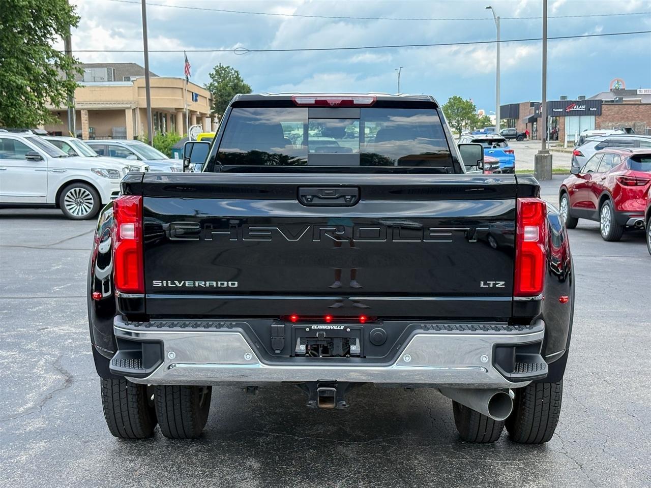 Chevrolet Silverado 3500HD LTZ Crew Cab DRW 4WD 2025