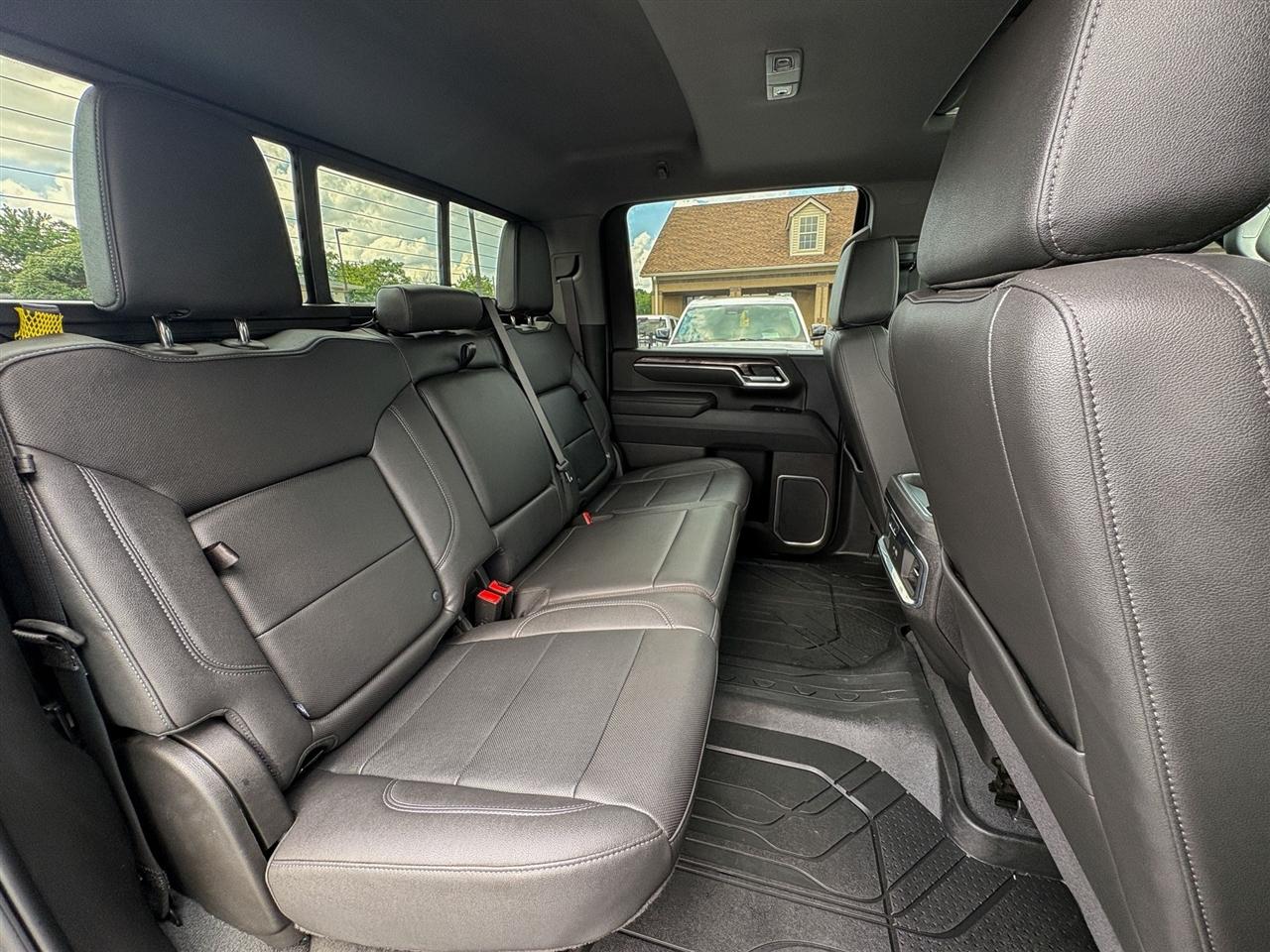 Chevrolet Silverado 3500HD LTZ Crew Cab DRW 4WD 2025