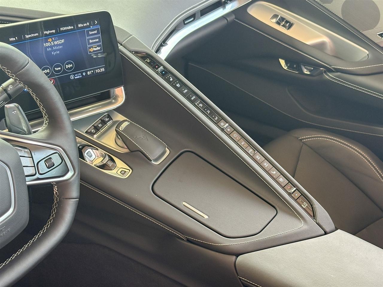 Chevrolet Corvette  2021