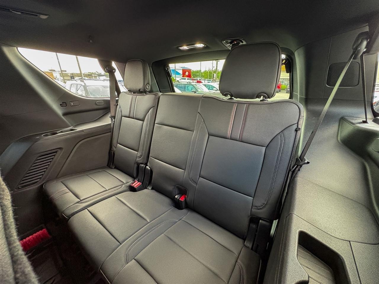 Chevrolet Tahoe RST 4WD 2026
