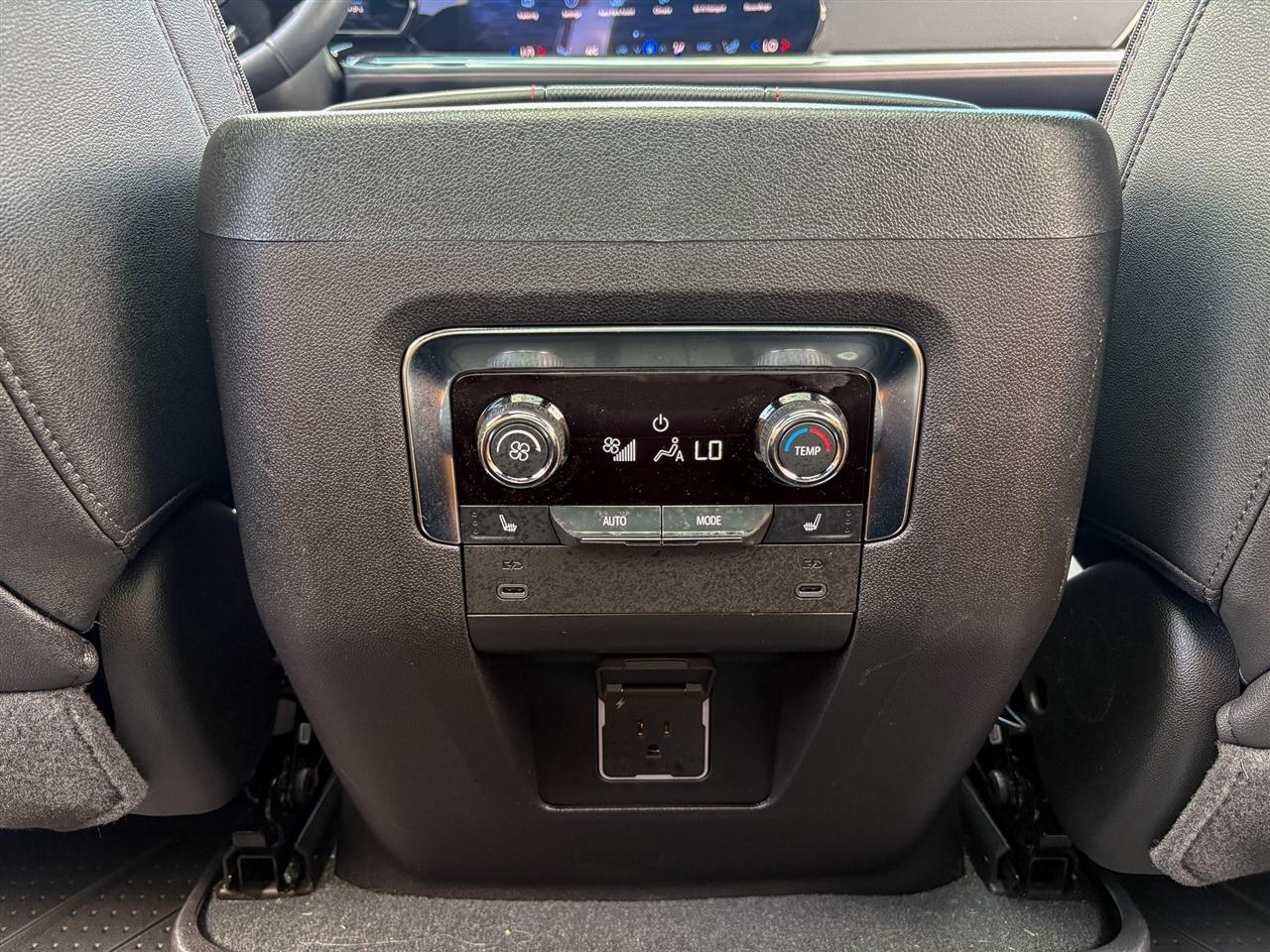 Chevrolet Tahoe RST 4WD 2026
