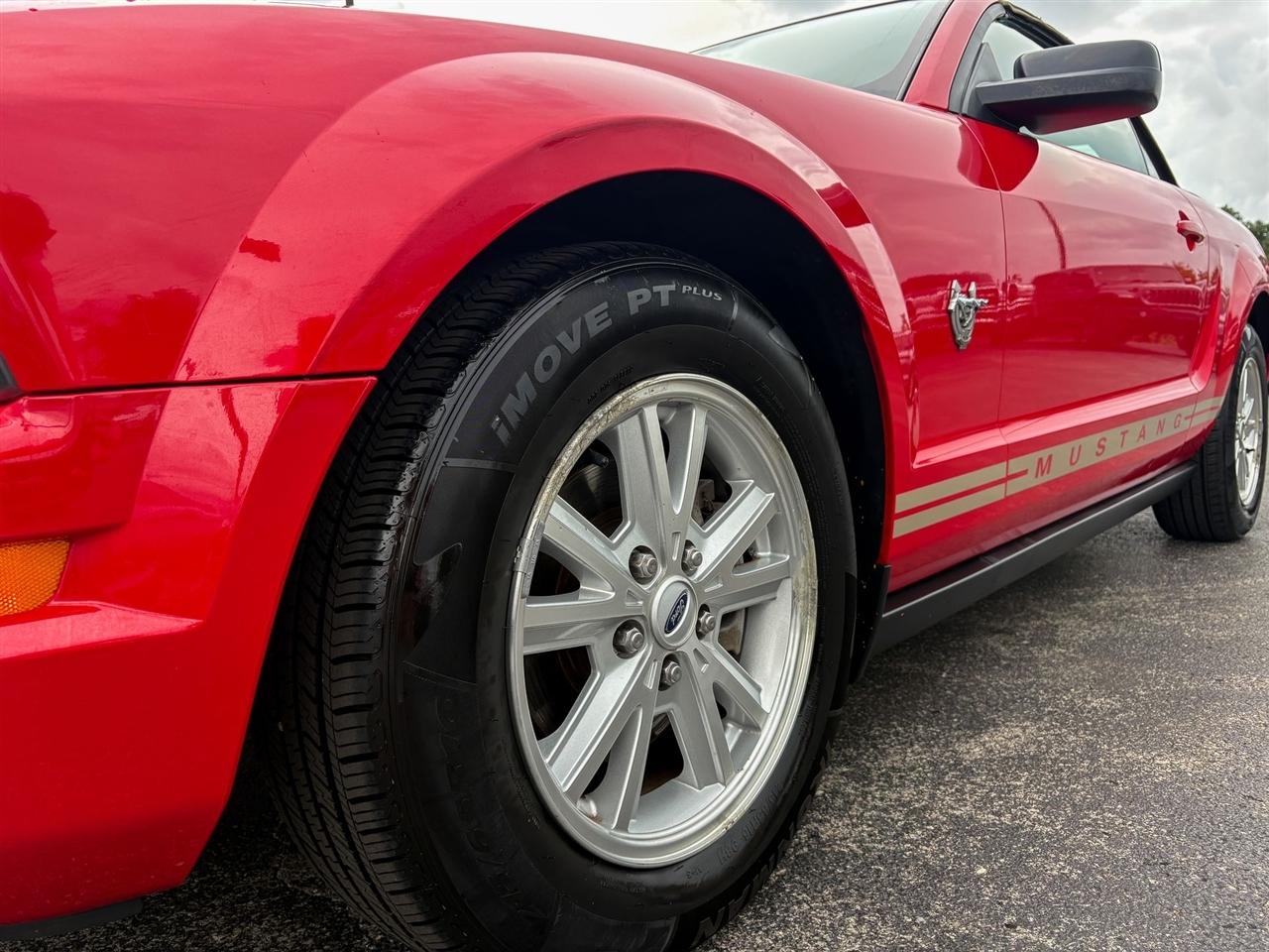 Ford Mustang  2009