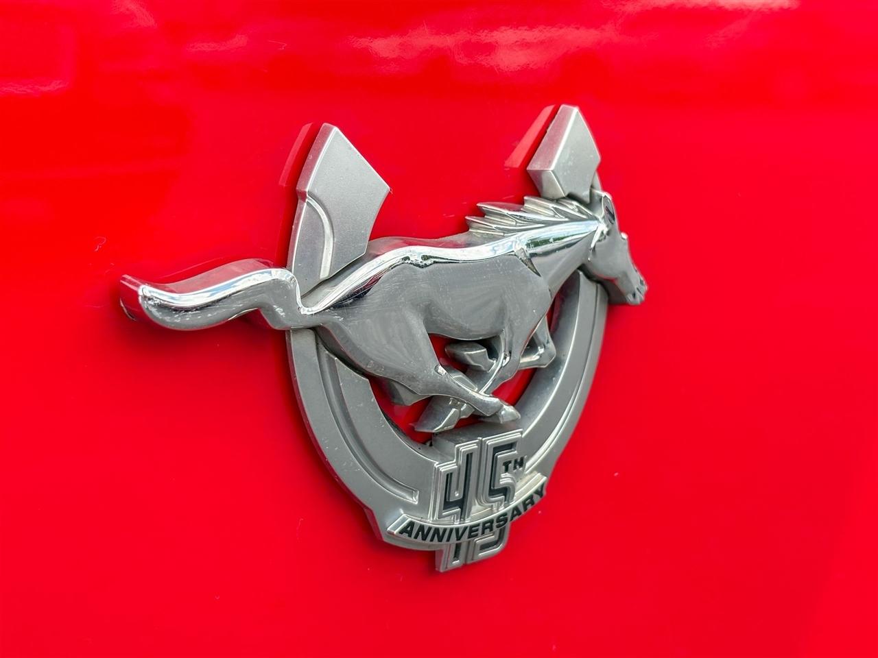 Ford Mustang  2009