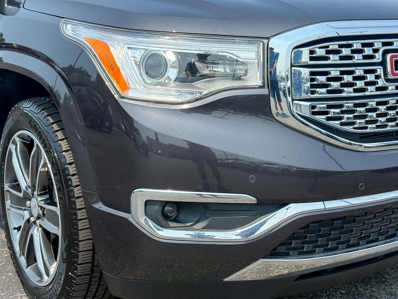 GMC Acadia Denali 2019