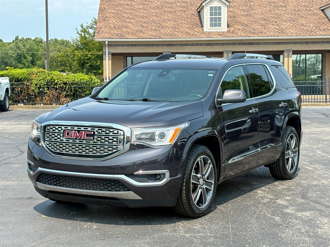 GMC Acadia Denali 2019