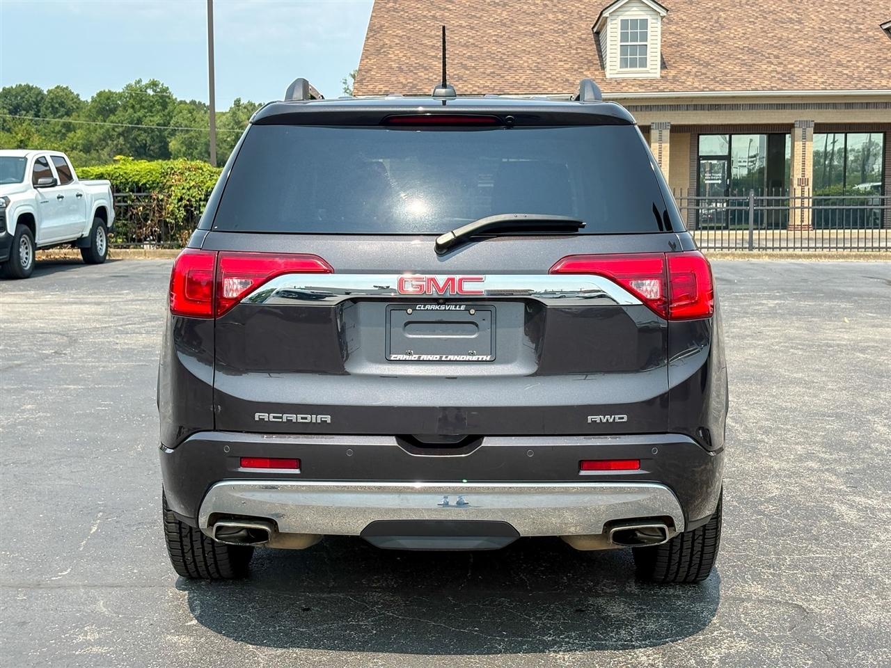 GMC Acadia Denali 2019