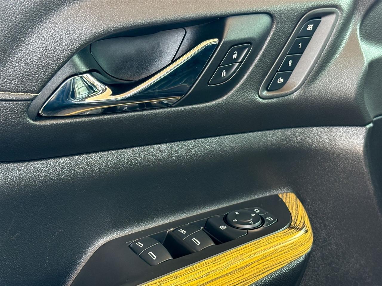 GMC Acadia Denali 2019