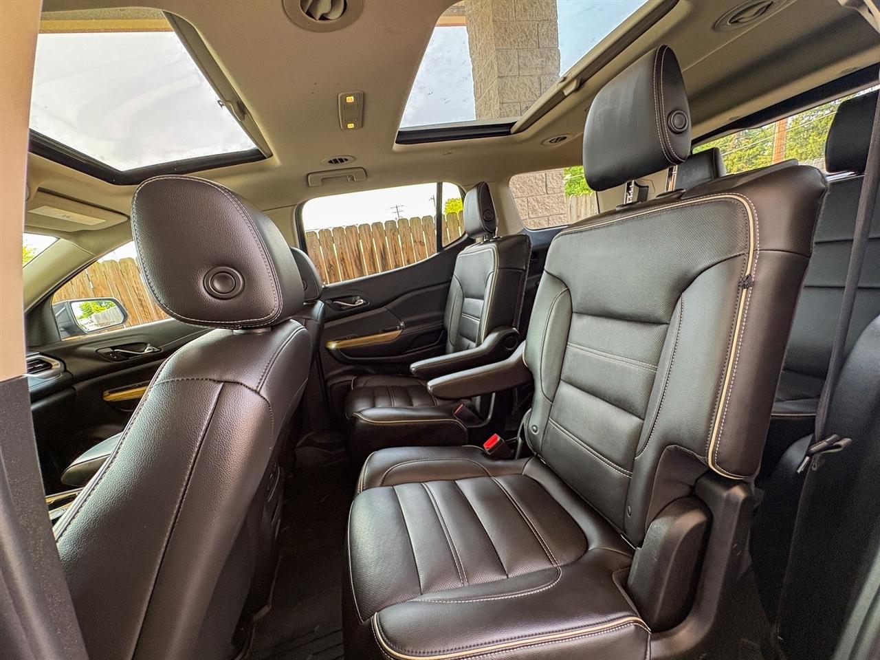 GMC Acadia Denali 2019