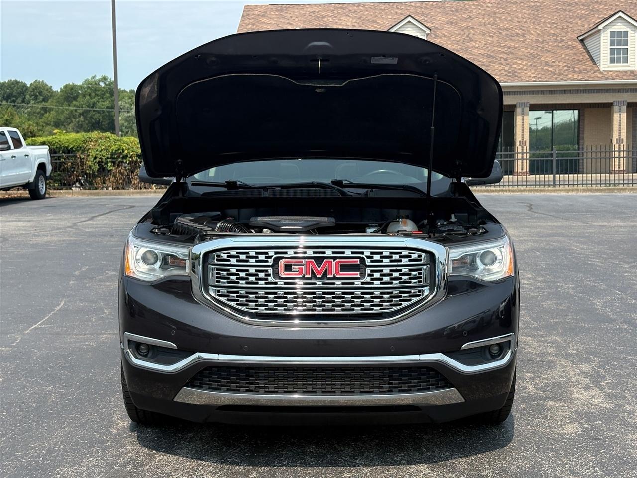 GMC Acadia Denali 2019