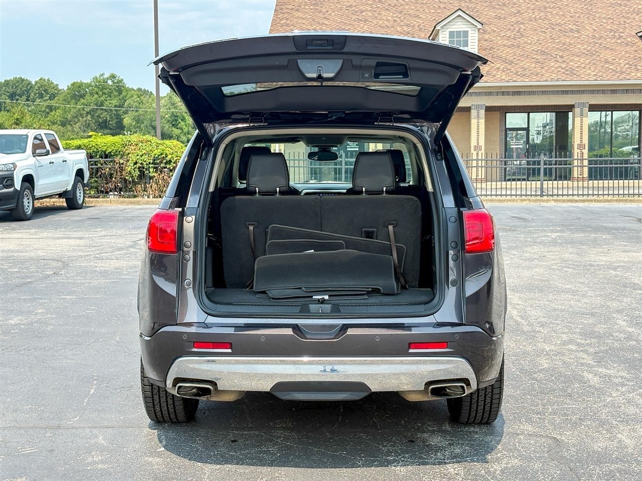 GMC Acadia Denali 2019