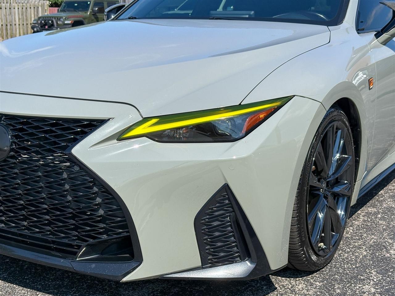 Lexus IS 350  2021