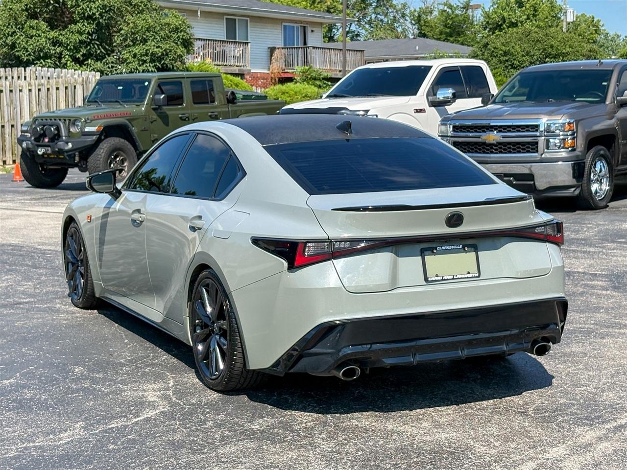 Lexus IS 350  2021