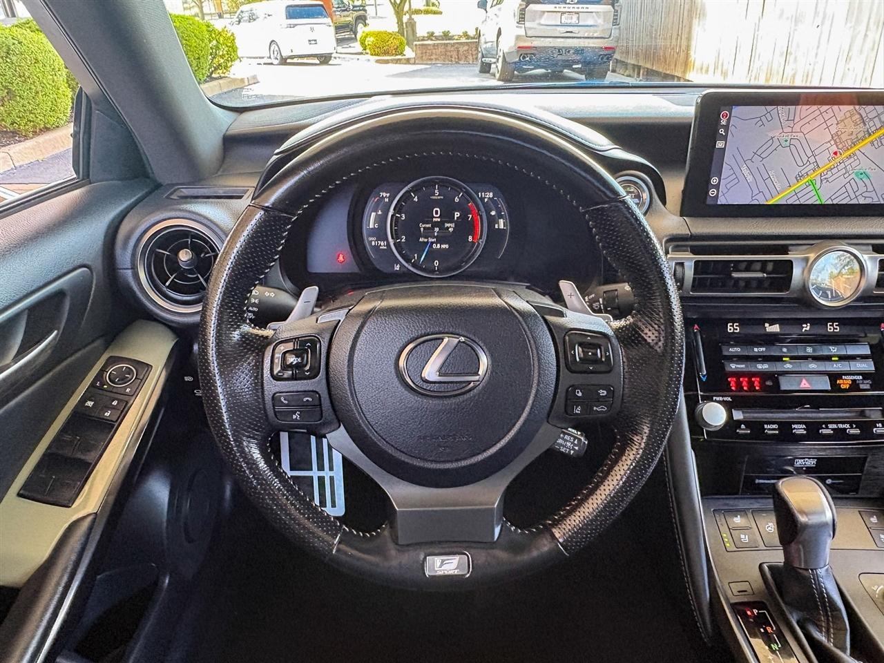Lexus IS 350  2021