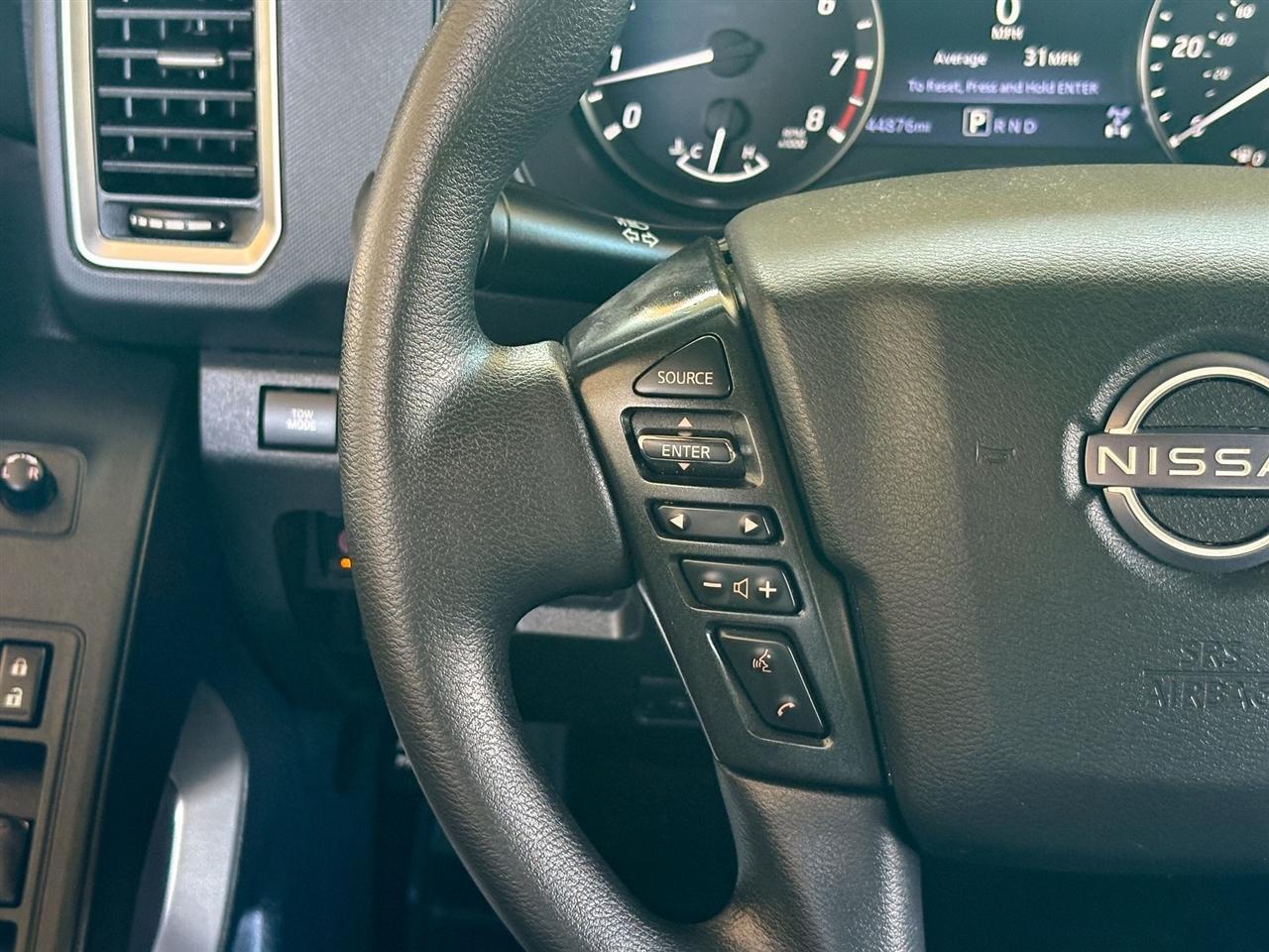 Nissan Frontier SV Crew Cab 4WD 2022