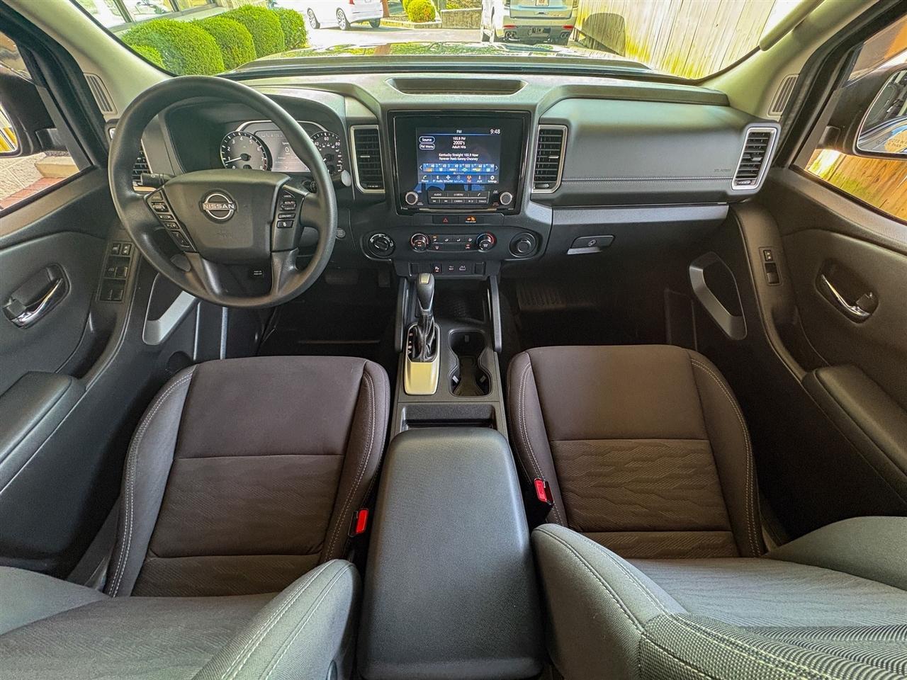 Nissan Frontier SV Crew Cab 4WD 2022