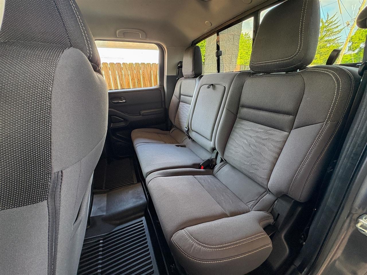 Nissan Frontier SV Crew Cab 4WD 2022