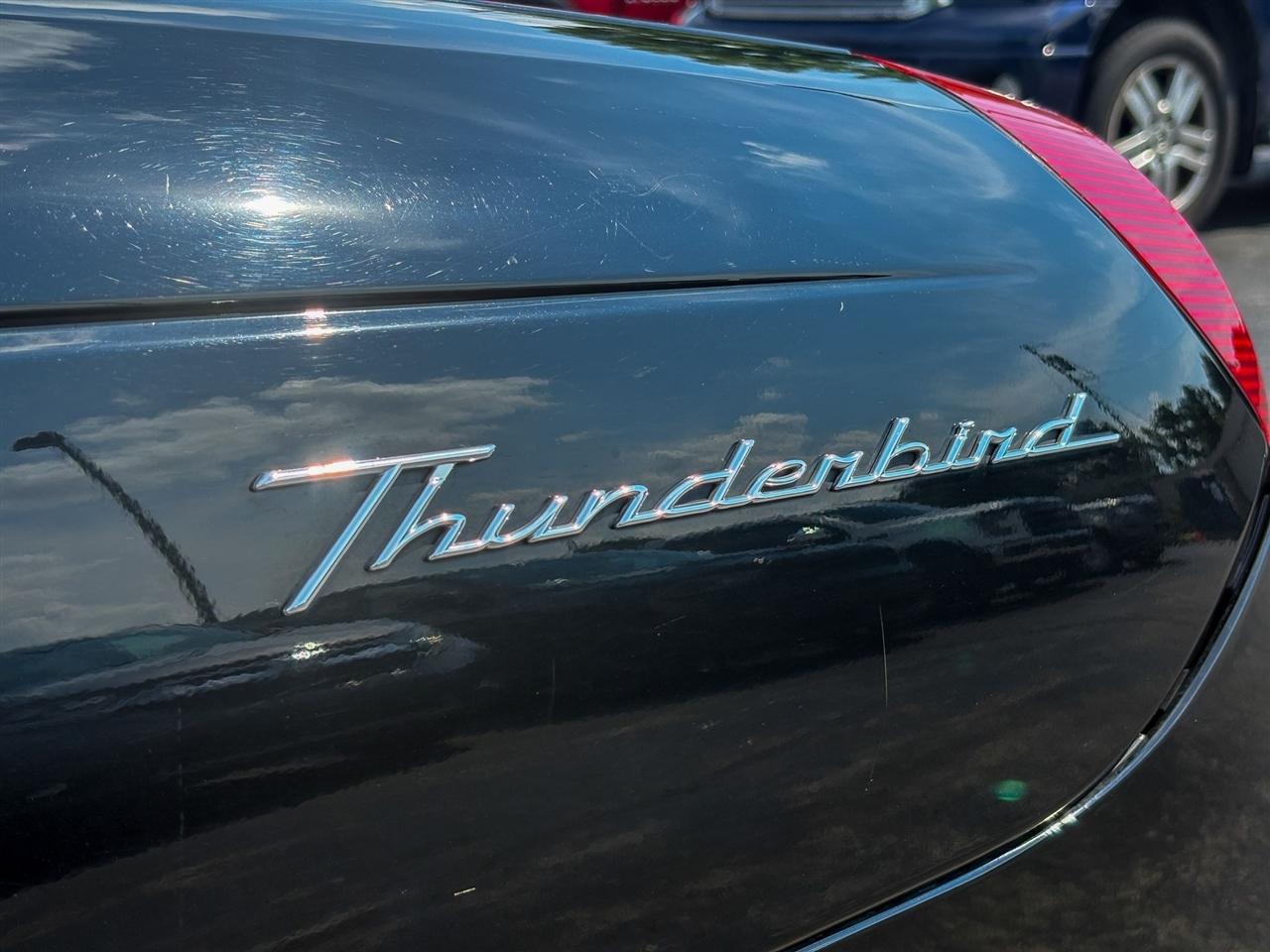 Ford Thunderbird Base 2002