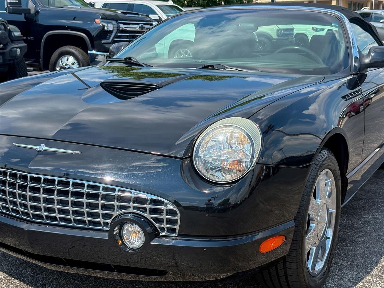 Ford Thunderbird Base 2002