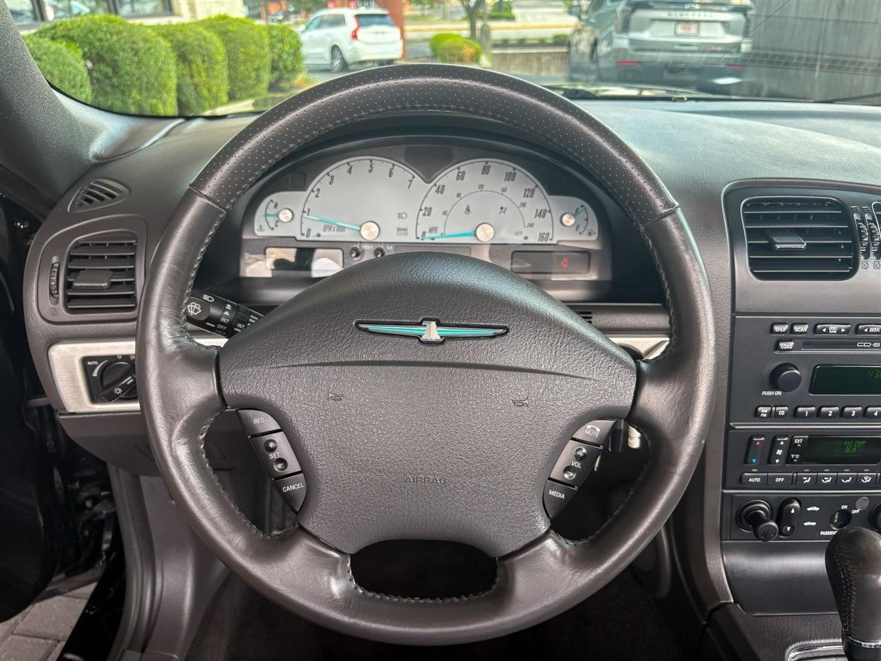 Ford Thunderbird Base 2002