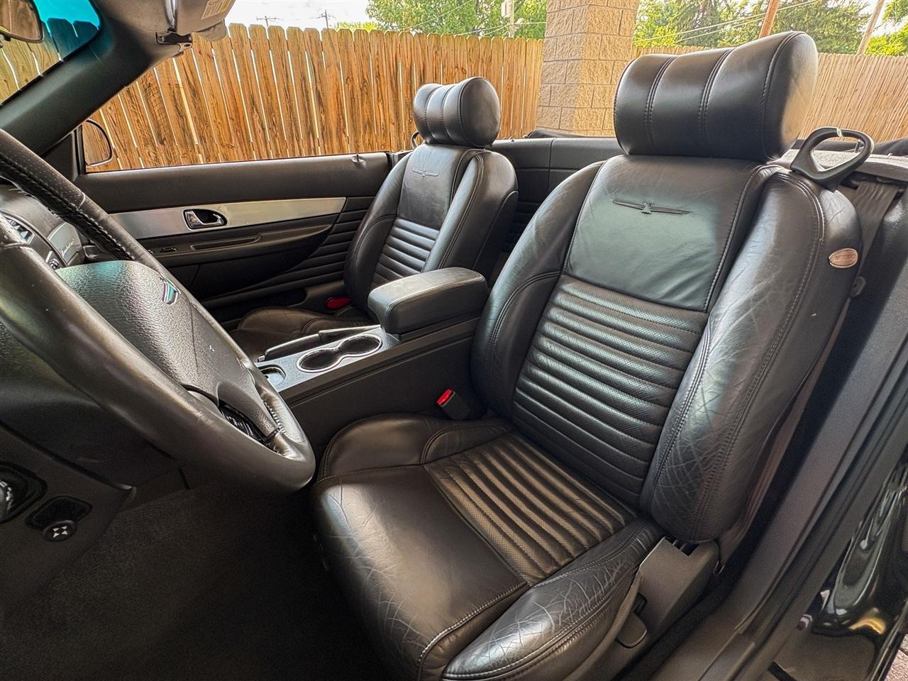 Ford Thunderbird Base 2002