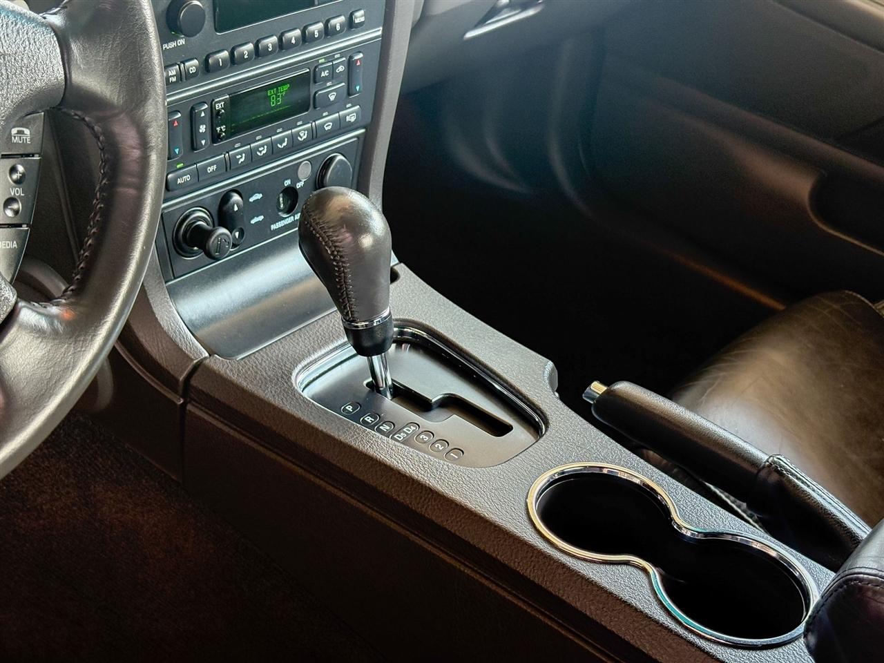 Ford Thunderbird Base 2002