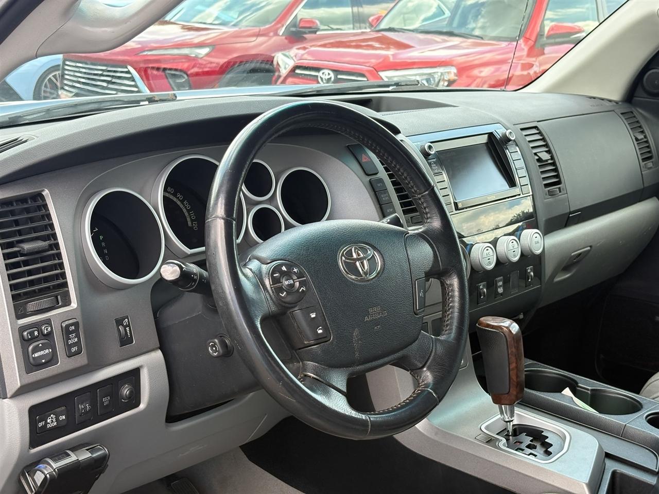 Toyota Tundra Limited 2011