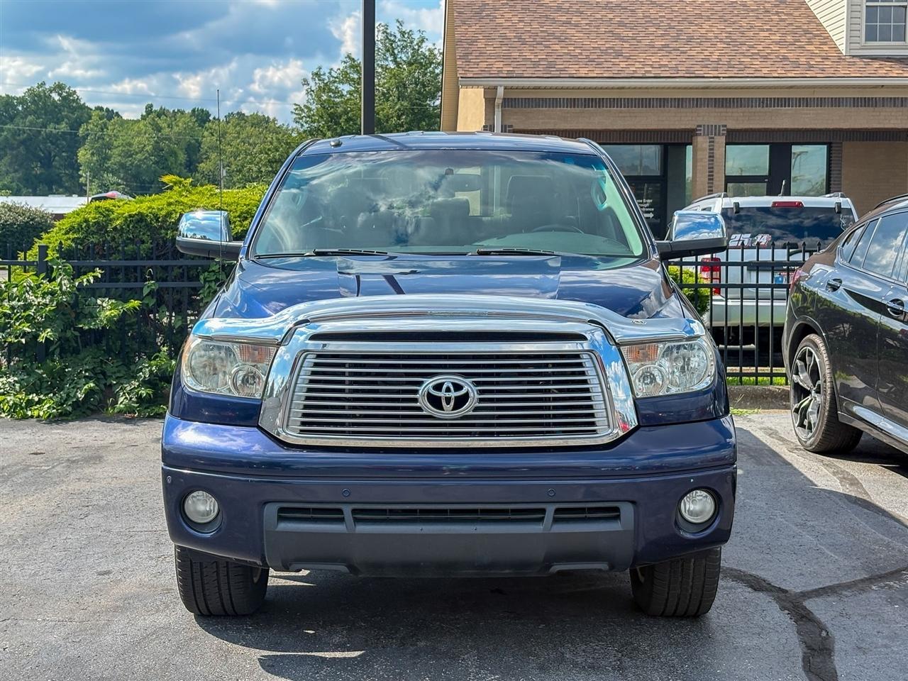 Toyota Tundra Limited 2011