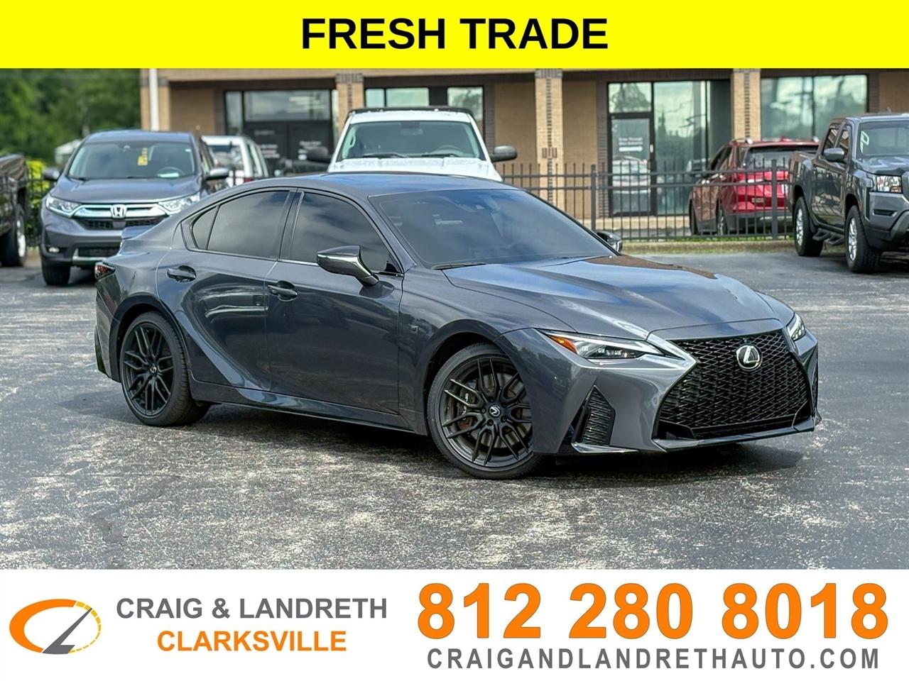 Lexus IS  2023