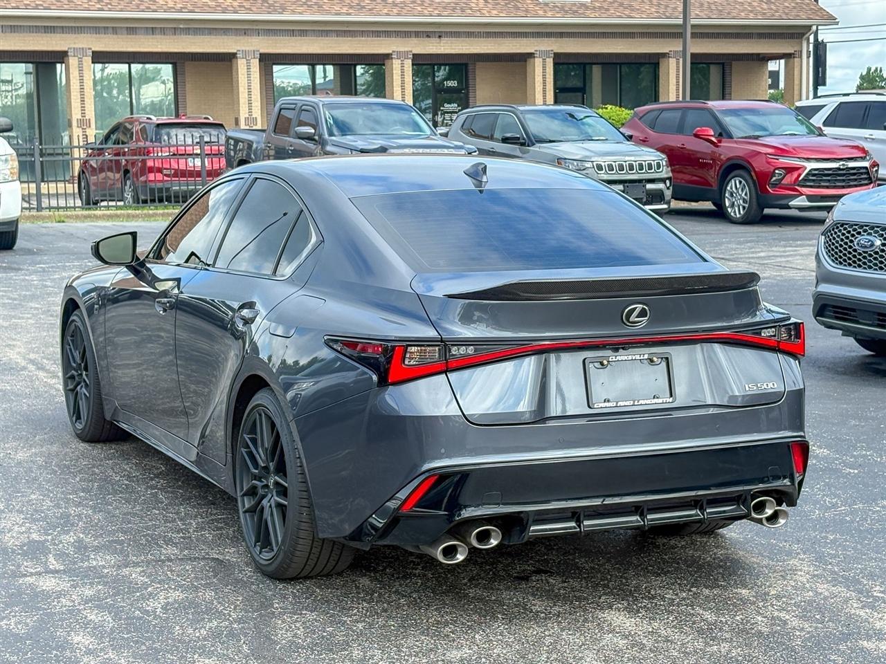 Lexus IS  2023
