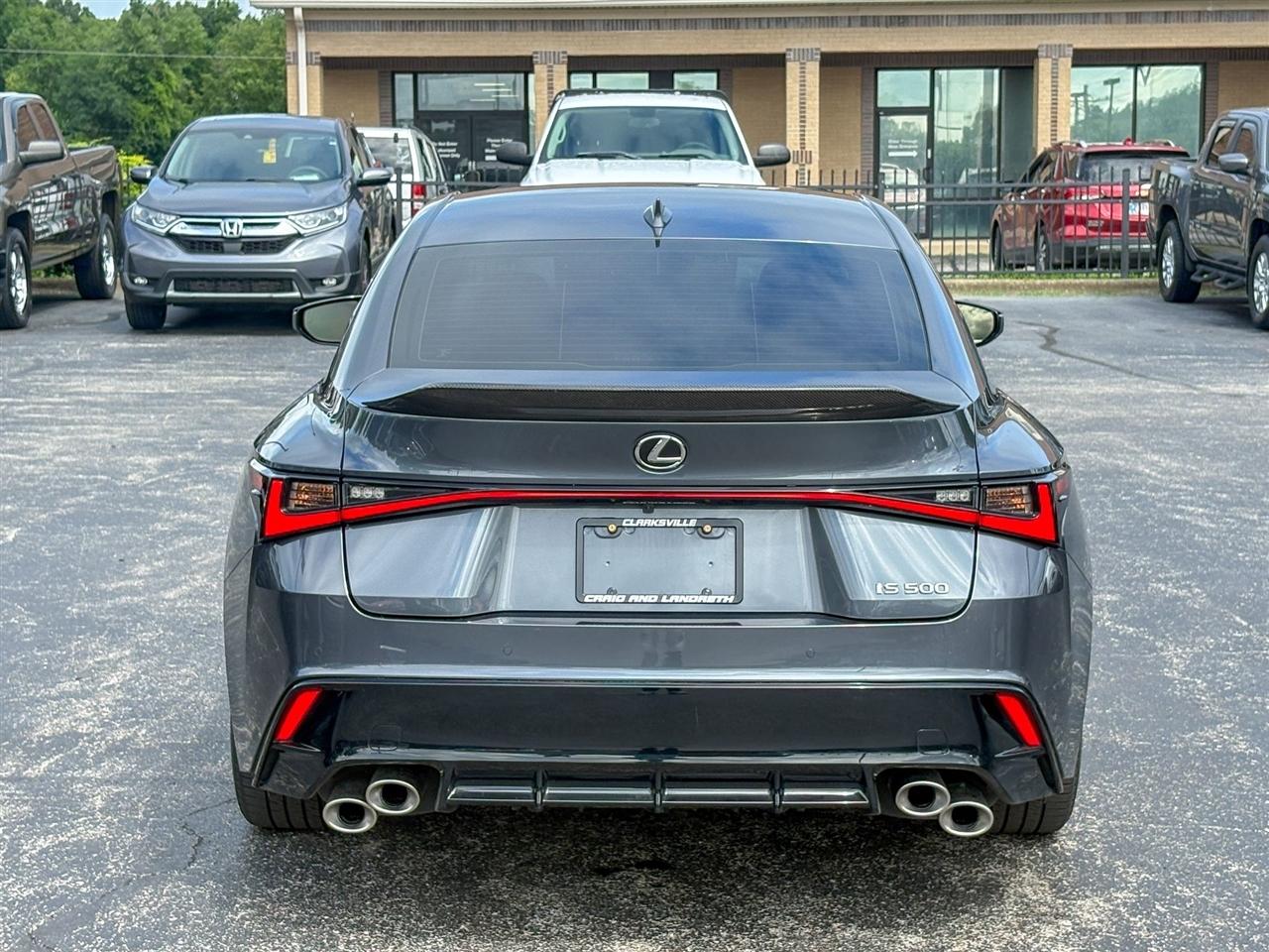 Lexus IS  2023
