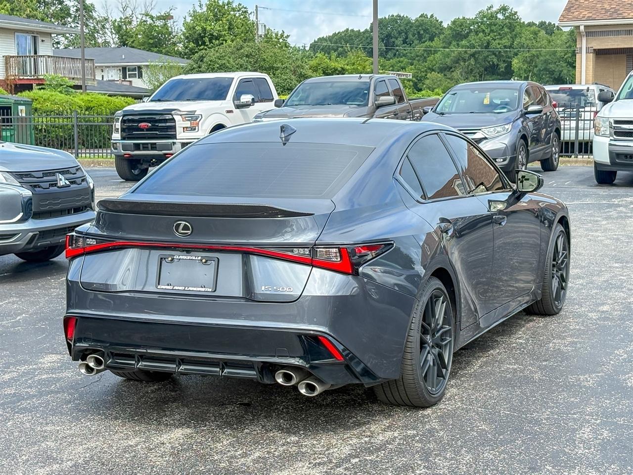 Lexus IS  2023
