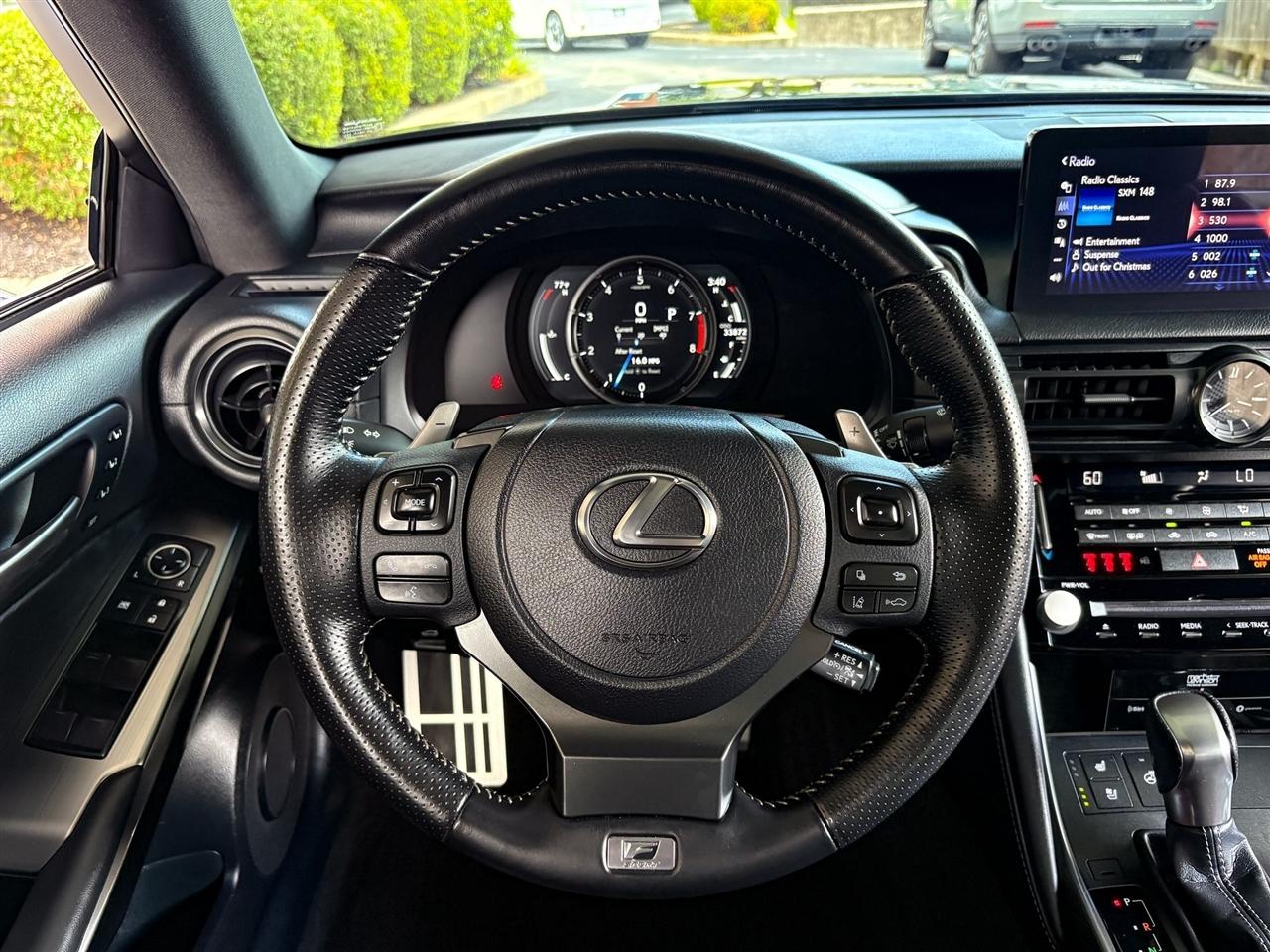 Lexus IS  2023