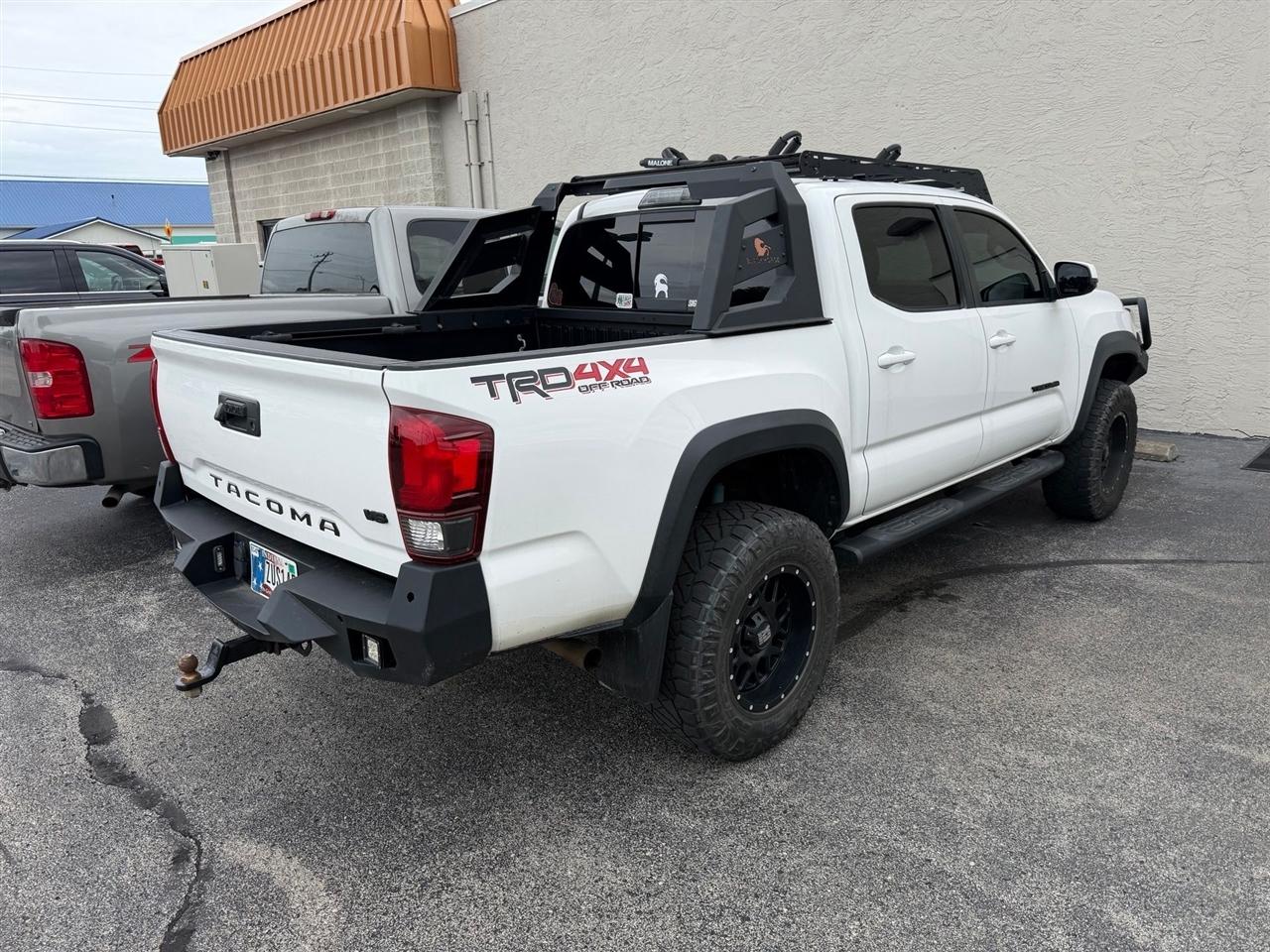 Toyota Tacoma  2018